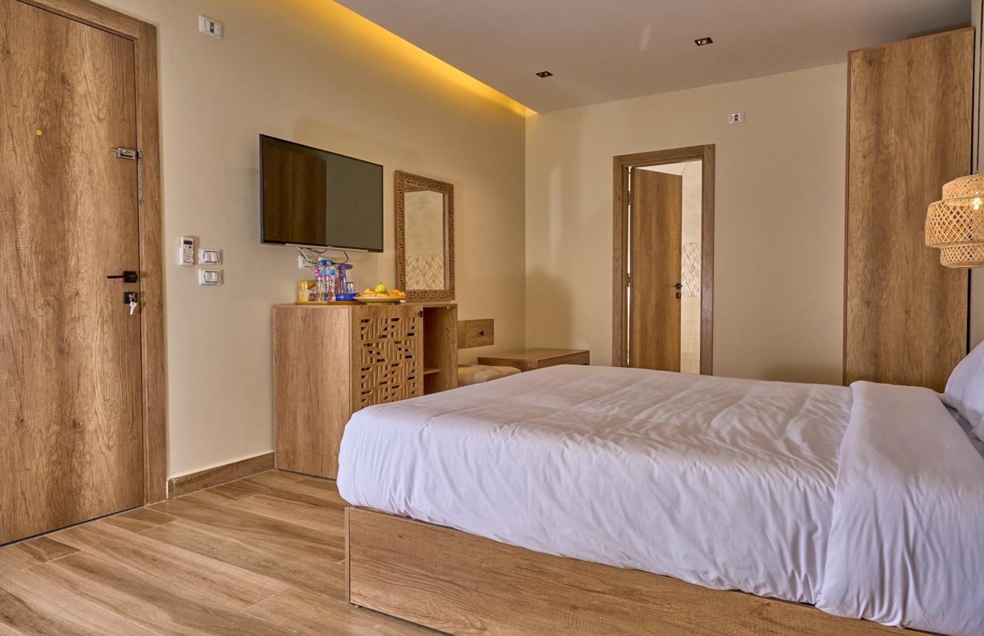 Lotus Inn Kafrat al Jabal ภายนอก รูปภาพ